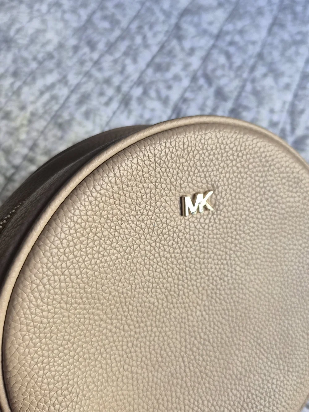 Michael Kors Round Canteen Crossbody Bag Pebbled Leather Taupe Beige